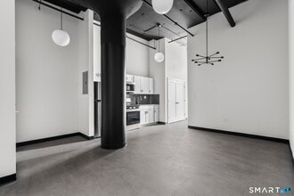 480 Myrtle St in New Britain, CT - Building Photo - Building Photo