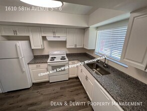 1610 58th Ave S in St. Petersburg, FL - Building Photo - Building Photo