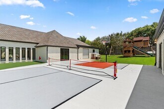 209 Carriage Hill Ln in Heath, TX - Foto de edificio - Building Photo