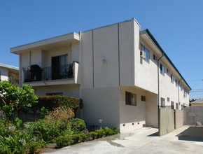 3742-3750 S Bentley Ave in Los Angeles, CA - Foto de edificio - Building Photo