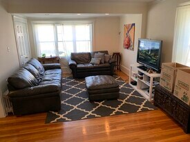 38 Matignon Rd, Unit b in Cambridge, MA - Building Photo