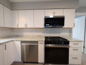 4222 N Keystone Ave in Chicago, IL - Building Photo - Building Photo