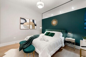 318 W Grand Ave in Chicago, IL - Building Photo - Building Photo