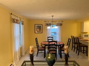 4244 Mitchell Creek Dr, Unit G-3 in Traverse City, MI - Foto de edificio - Building Photo