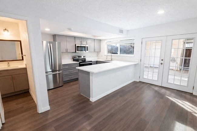 property at 16 W Creek Ln