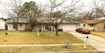 8215 Littleport in San Antonio, TX - Building Photo