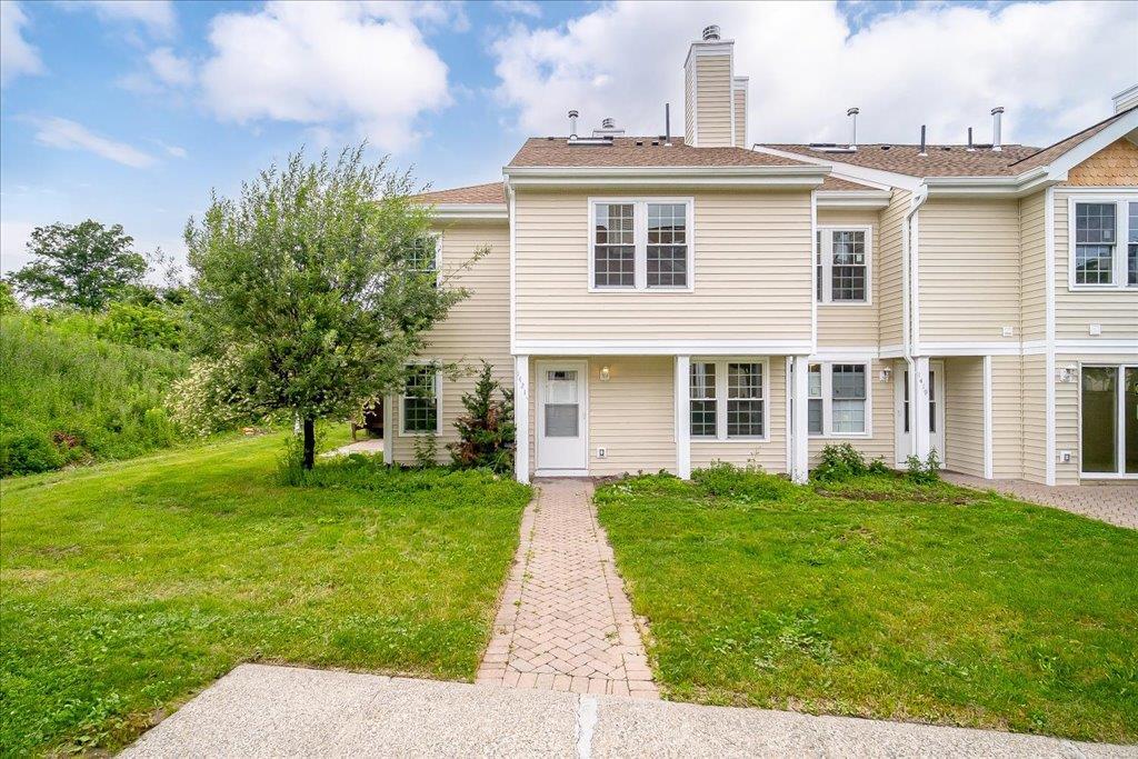 1421 Whispering Hills Dr in Chester, NY - Building Photo