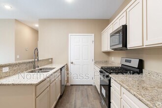 9779 McCombs St in El Paso, TX - Building Photo - Building Photo