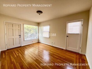 1676 Dwight Way in Berkeley, CA - Building Photo - Building Photo