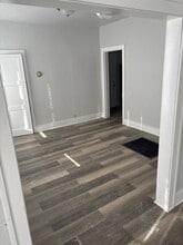 419 S Bartlett St in Canton, SD - Building Photo - Building Photo