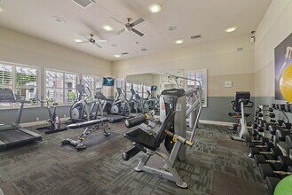 Bridgeport Coast in Santa Clarita, CA - Foto de edificio - Building Photo