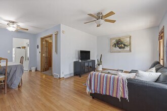 422 E Whittier St in Columbus, OH - Building Photo - Building Photo