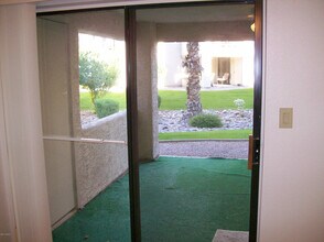 9445 N 94th Pl in Scottsdale, AZ - Foto de edificio - Building Photo