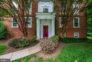 3951 Langley Ct NW in Washington, DC - Building Photo