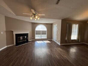 5000 Lawndale Dr, Unit M in Greensboro, NC - Building Photo - Building Photo