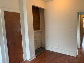 3950-3952 Woolslayer Wy in Pittsburgh, PA - Building Photo