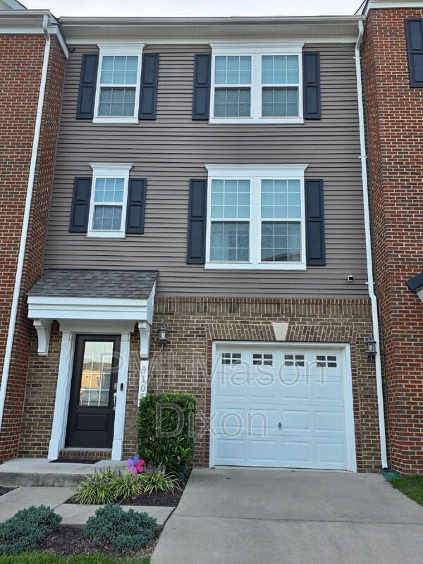 property at 9105 Fox Stream Way