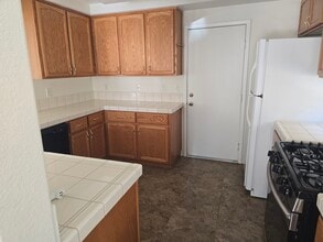 9579 Camelback Peak Ct in Las Vegas, NV - Building Photo - Building Photo