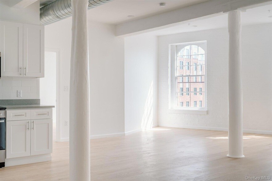 155 S River St, Unit 3C in Troy, NY - Building Photo