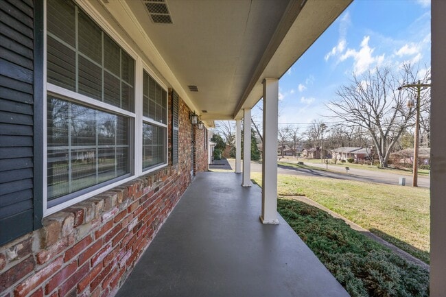 930 Corning Rd in Knoxville, TN - Building Photo - Building Photo