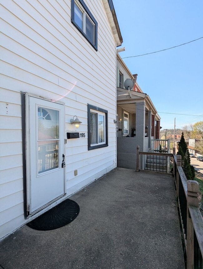 195 Southern Ave in Pittsburgh, PA - Building Photo - Building Photo