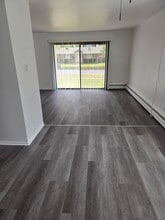 504 Schroeder Ave, Unit #1 in Peotone, IL - Building Photo - Building Photo