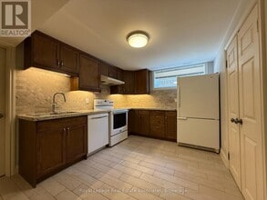 252 Codsell Ave in Toronto, ON - Building Photo - Building Photo