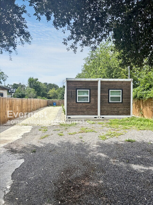 property at 1404 Rivas St