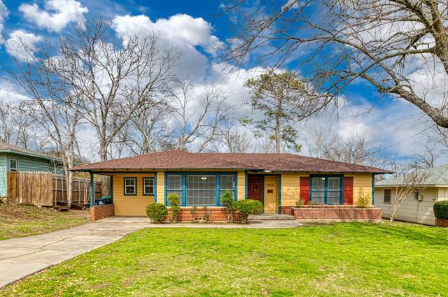 1828 Panhandle St in Denton, TX - Building Photo