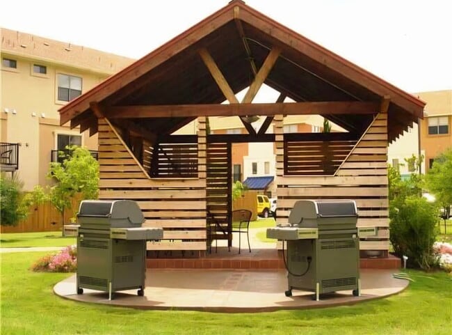 13420 Lyndhurst St, Unit 606 in Austin, TX - Building Photo - Building Photo