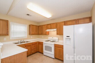 500 Devcon Ln in Palmetto, GA - Building Photo - Building Photo