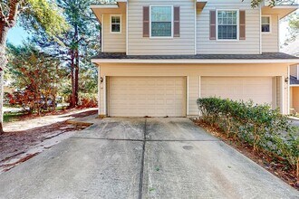 107 N Camellia Grove Cir in Spring, TX - Building Photo - Building Photo
