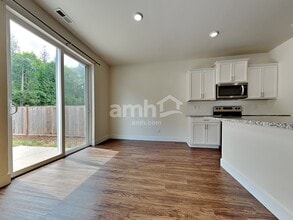 1427 92nd Way SE in Tumwater, WA - Building Photo - Building Photo