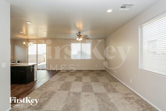 4074 Blue Manor Ln in North Las Vegas, NV - Building Photo - Building Photo