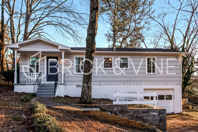 813 Highbury Dr in Center Point, AL - Building Photo - Building Photo
