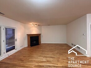 3349 N Clark St in Chicago, IL - Building Photo - Building Photo