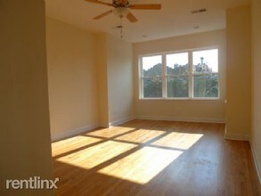 2641 N Fairfield Ave in Chicago, IL - Building Photo - Building Photo
