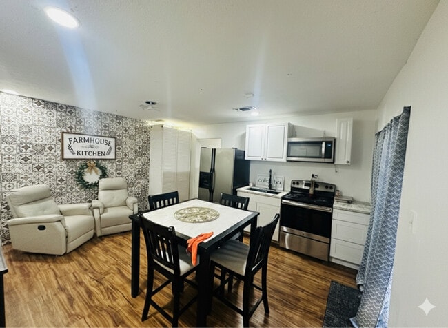 8507 Wynlea St in Houston, TX - Foto de edificio - Building Photo