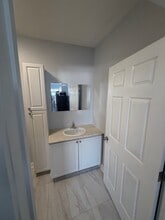 74 Colborne St W in Kawartha Lakes, ON - Building Photo - Building Photo