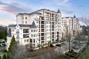 Rosewood Condominiums in Charlotte, NC - Building Photo