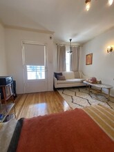 4024-4028 Los Feliz Blvd, Unit 9 in Los Angeles, CA - Building Photo - Building Photo