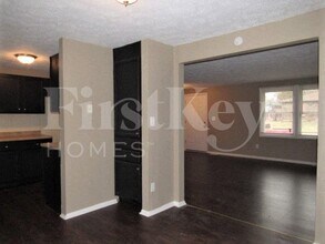 5507 Armstrong Dr in Indianapolis, IN - Building Photo - Building Photo