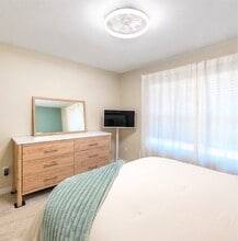 630 Hamlin Pl in Burlington, WA - Foto de edificio - Building Photo