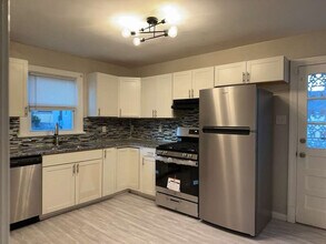 2100 Dinwiddie Ave in Richmond, VA - Building Photo - Building Photo