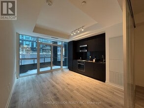 110 Broadway Ave in Toronto, ON - Building Photo - Building Photo