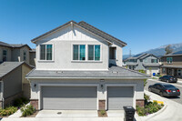 Cascade at Highland Park in Fontana, CA - Building Photo - Building Photo