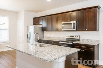 10321 Ft Ewell Trl in Crowley, TX - Building Photo - Building Photo