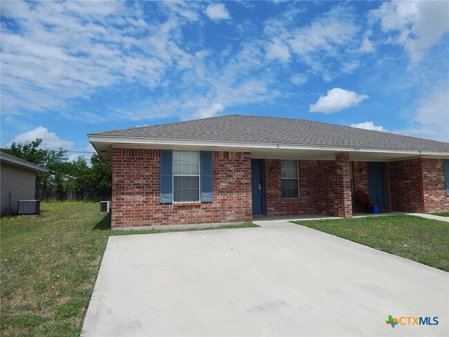 property at 1807 Windward Dr