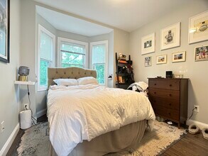 12 Cottage St in Boston, MA - Building Photo - Building Photo