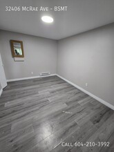 32406 McRae Ave in Mission, BC - Building Photo - Building Photo